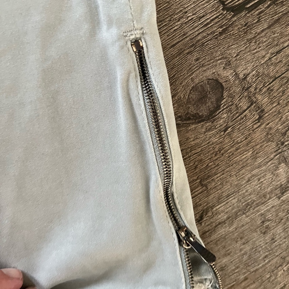 Jeans - Picture 3 of 5